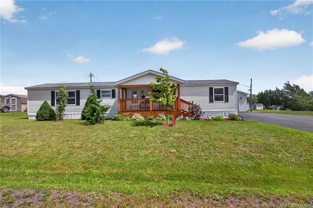 Property Photo:  2 Bur Oak Street  NB E1H 3S1 