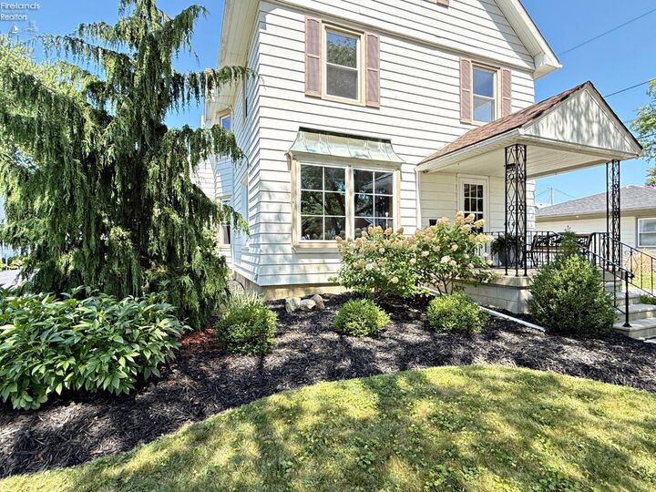 Property Photo:  414 Hedges Street  OH 44883 