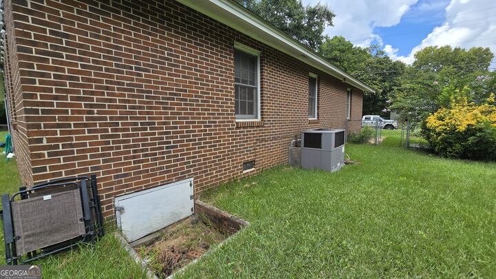 Property Photo:  223 Meadowridge Drive  GA 31093 