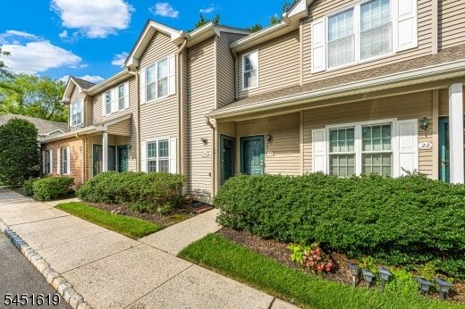 Property Photo: 20 Mulford Ct NJ 07068