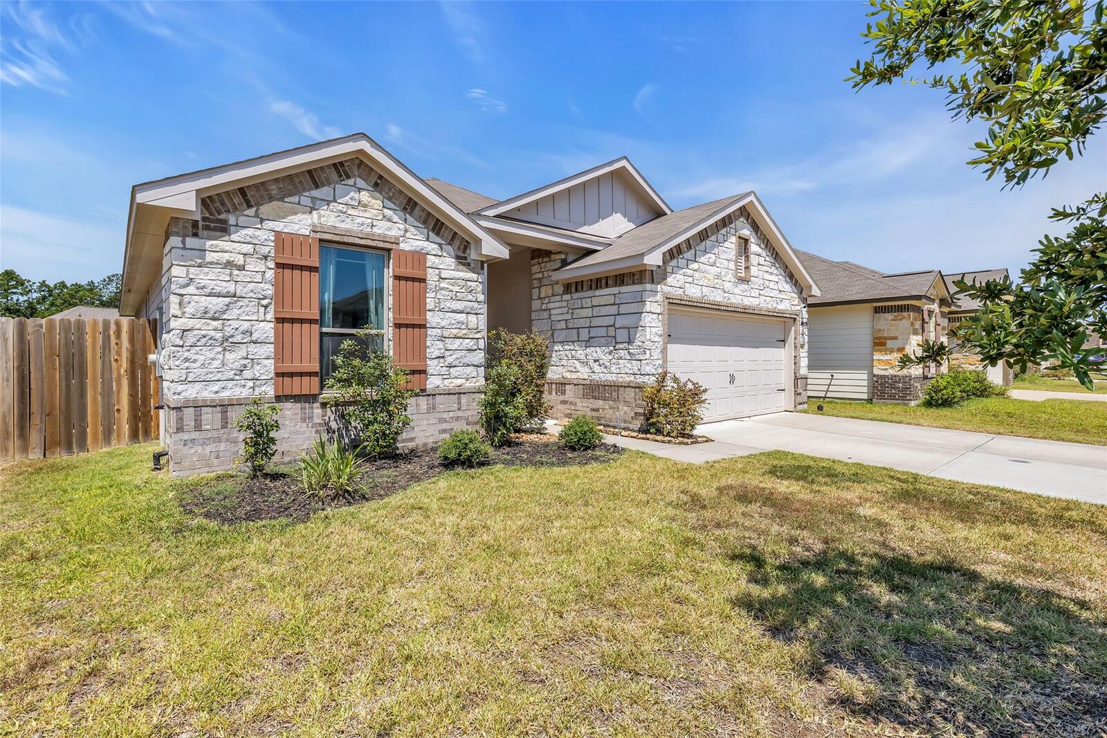 Property Photo:  20081 Torrey Pines Lane  TX 77327 