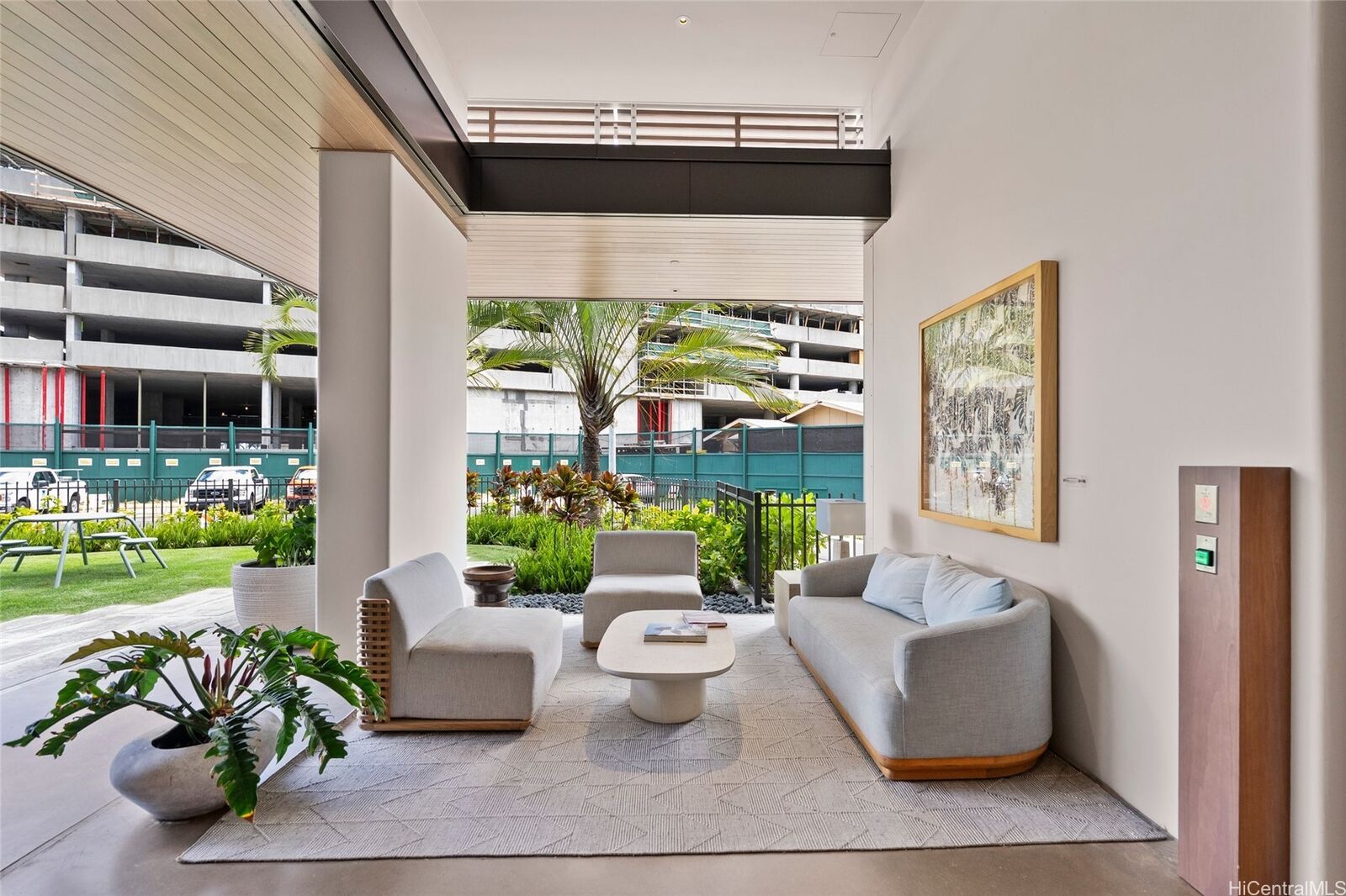 Property Photo:  828 Auahi Street 3009  HI 96813 
