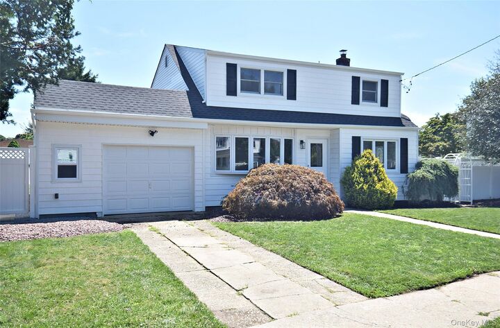 Property Photo: 112 Raynor Street NY 11704