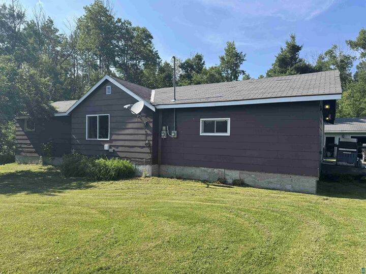 Property Photo: 7525 E State Highway 13 WI 54874
