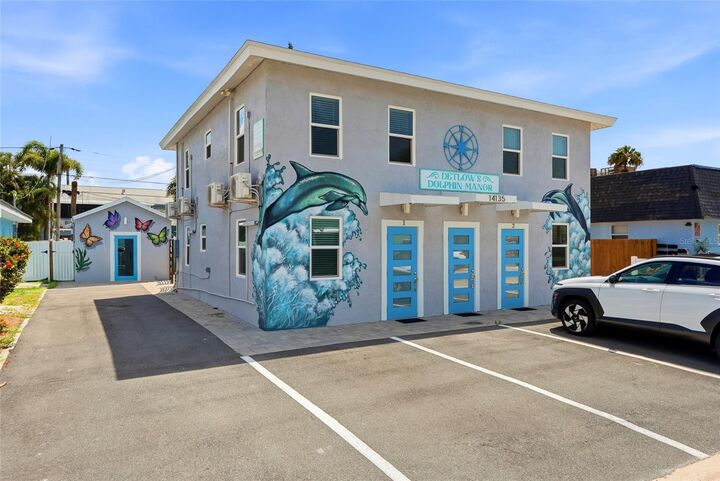 Property Photo:  14135 Palm Street  FL 33708 