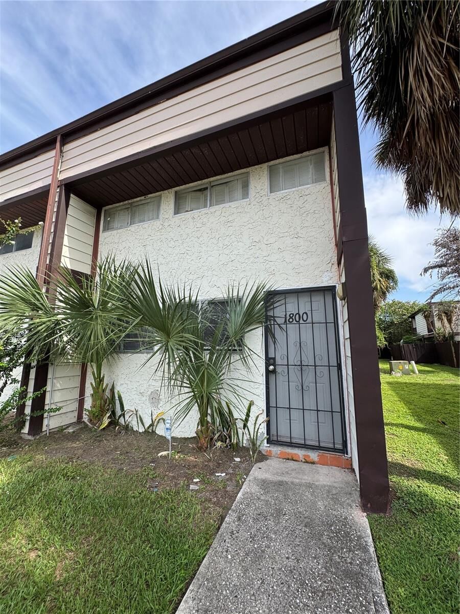 Property Photo:  1800 Warringwood Drive C6  FL 32839 