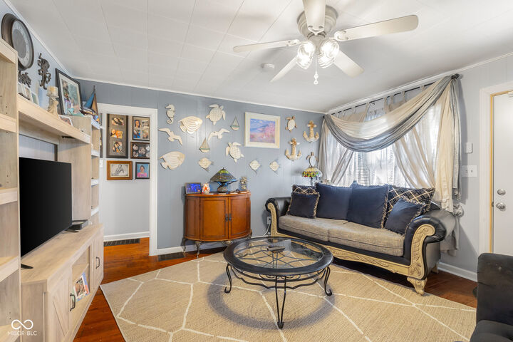 Property Photo: 2220 Union Street IN 47201