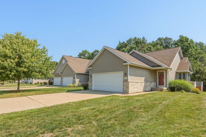 Property Photo:  12074 Schonborn Place  MI 48420 