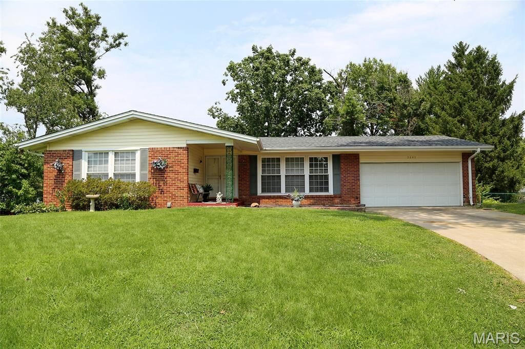 Property Photo:  3245 Long Champs Drive  MO 63033 