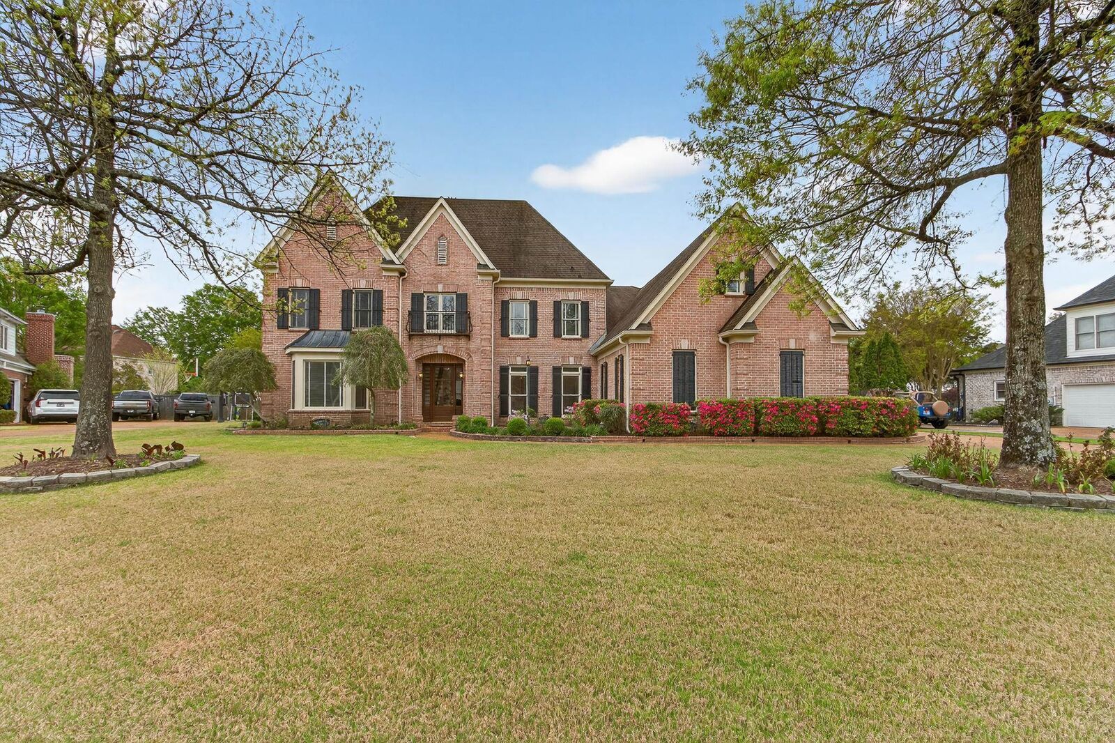 Property Photo: 1766 Dickens Cv TN 38139