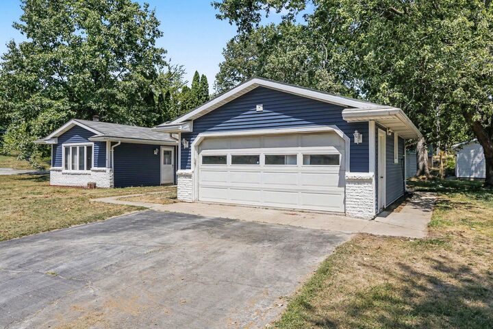 Property Photo:  4917 Merritt Road  MI 48197 