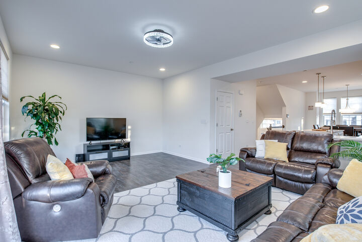 Property Photo: 4477 Monroe Court IL 60564