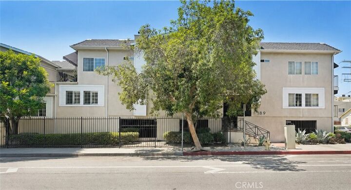 Property Photo: 4189 Vineland 120 CA 91602