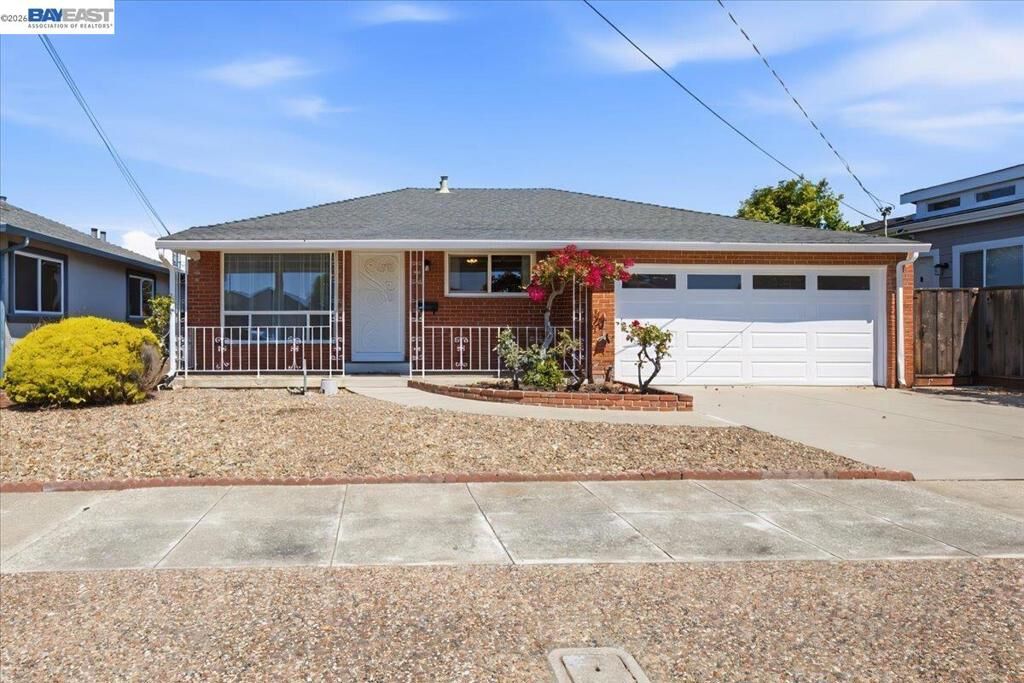 Property Photo:  701 Floresta Blvd  CA 94578 