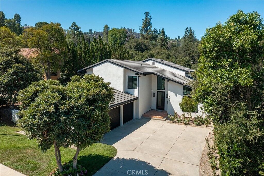 Property Photo: 4425 Park Alisal CA 91302