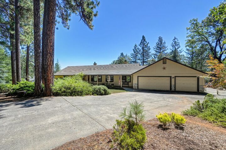 Property Photo: 6435 Green Leaf Lane CA 95631