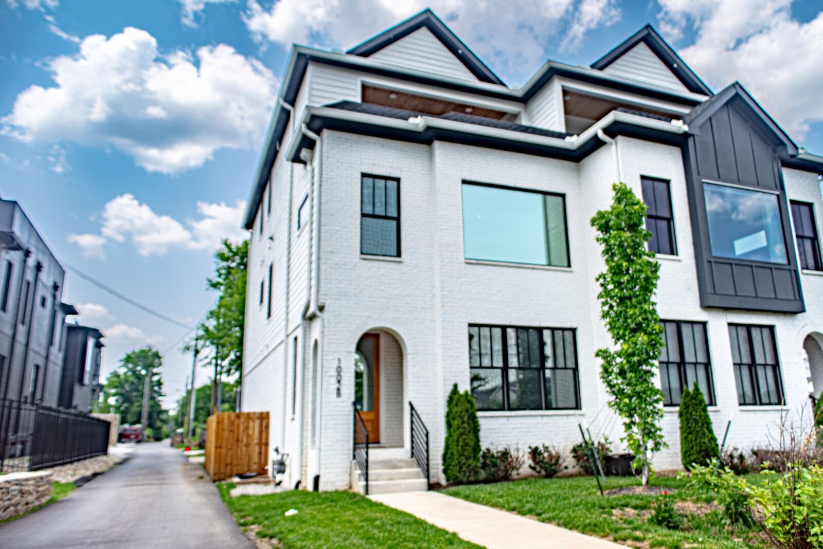 Property Photo: 1002B Monroe St TN 37208