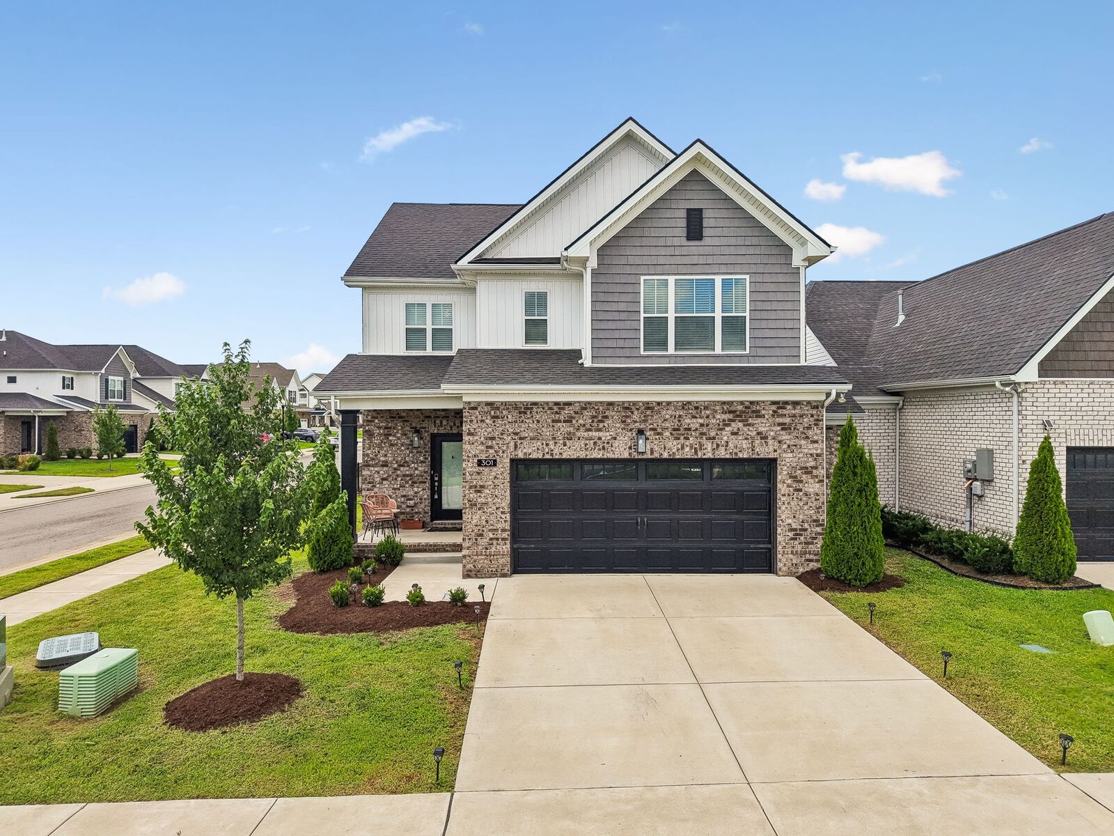 Property Photo: 301 Booker Dr TN 37066