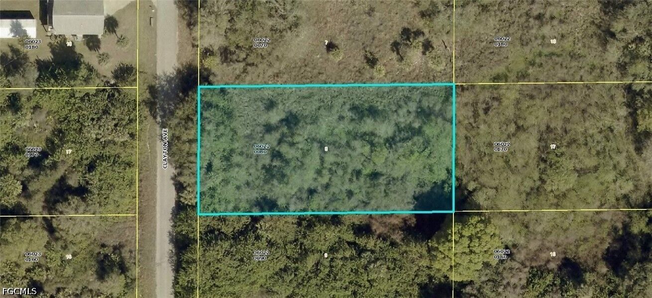 Property Photo:  1308 Clayton Avenue  FL 33972 