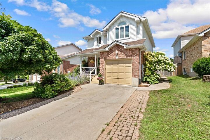 Property Photo:  72 Melran Drive  ON N3C 4C3 