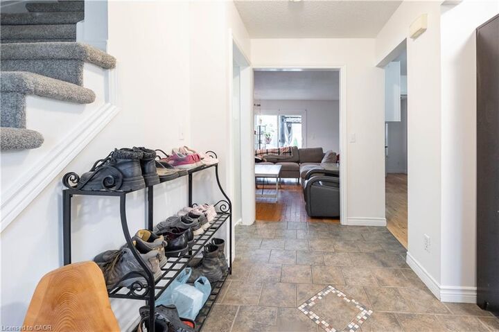 Property Photo: 10 Evergreen Court ON N3T 5J6