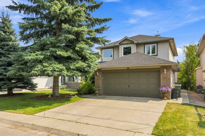 Property Photo: 142 Riverview Circle SE AB T2C 4J9
