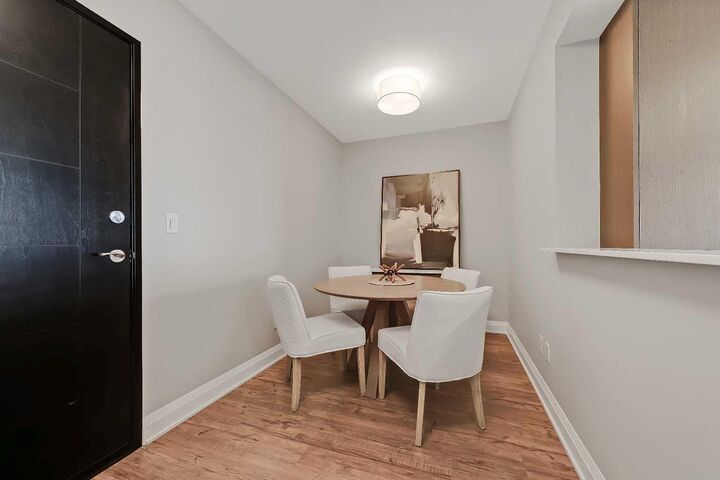 Property Photo: 930 6 Avenue SW 2304 AB T2P 1J3