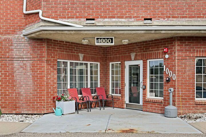 Property Photo:  1206 Sienna Park Green SW  AB T3H 3N7 