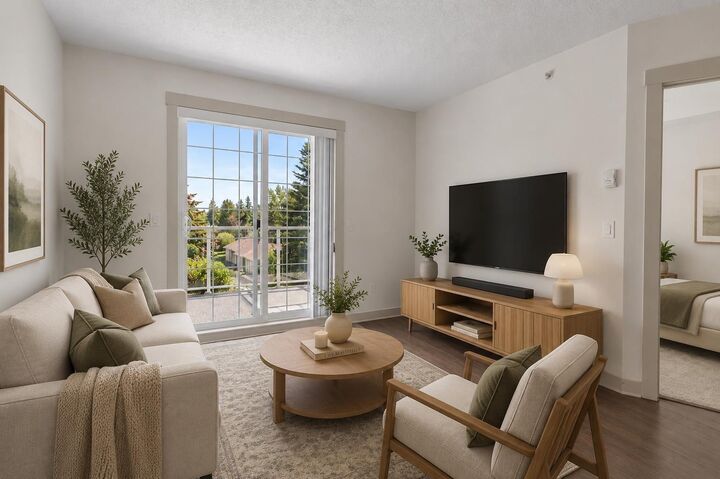 Property Photo:  2233 34 Avenue SW 321  AB T2T 6N2 
