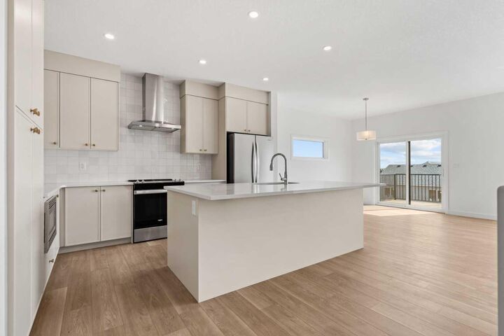 Property Photo:  34 Wild Rose Bay SW  AB T4B 5X8 