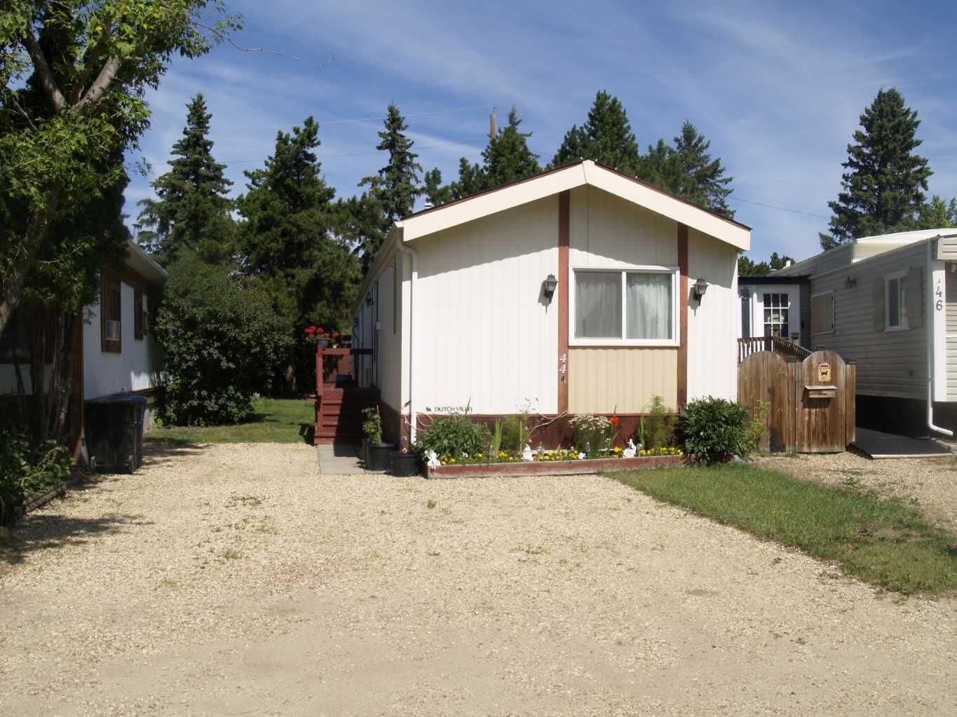 Property Photo: 5500 Womacks Road 44A AB T0M 0J0