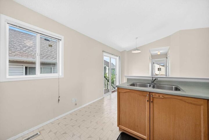 Property Photo: 23 San Diego Manor NE AB T1Y 7B6