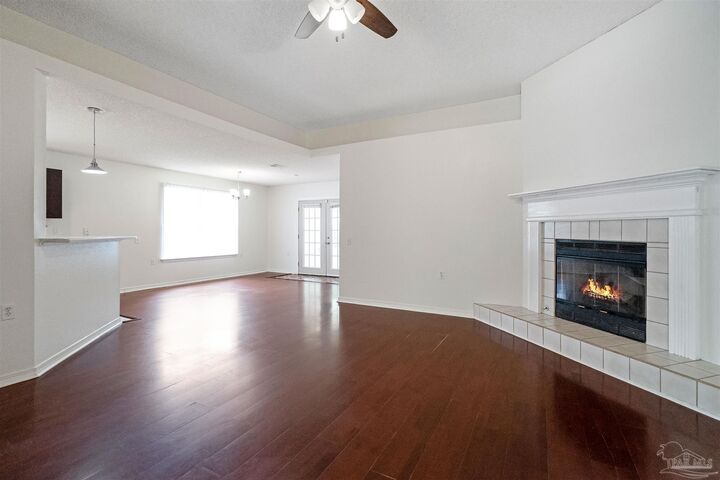 Property Photo:  1490 Newcastle Way  FL 32534 