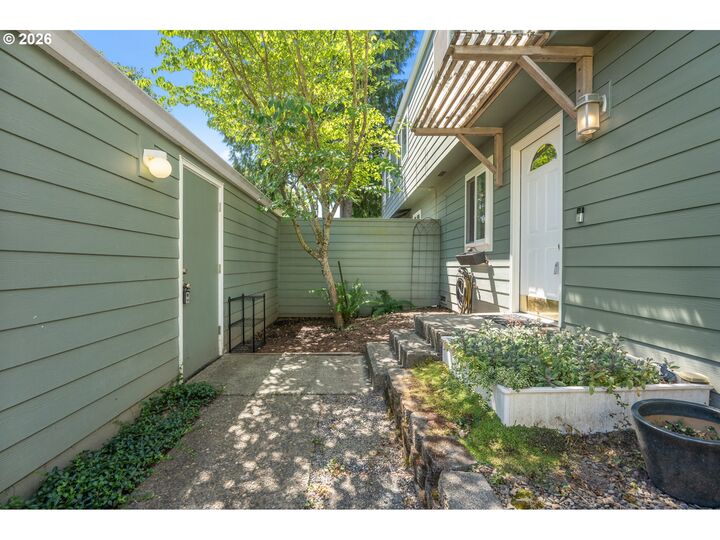 Property Photo:  14825 SW 106th Ave  OR 97224 