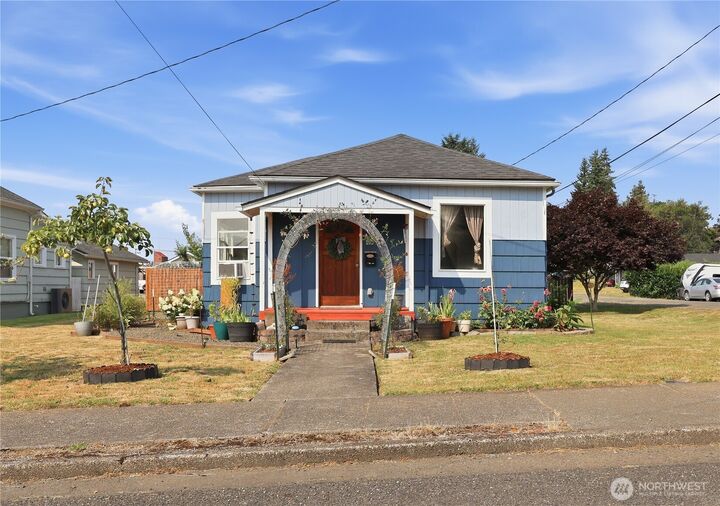 Property Photo: 203 S Academy Street WA 98563