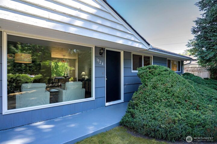 Property Photo:  1924 NE 130th Place  WA 98125 