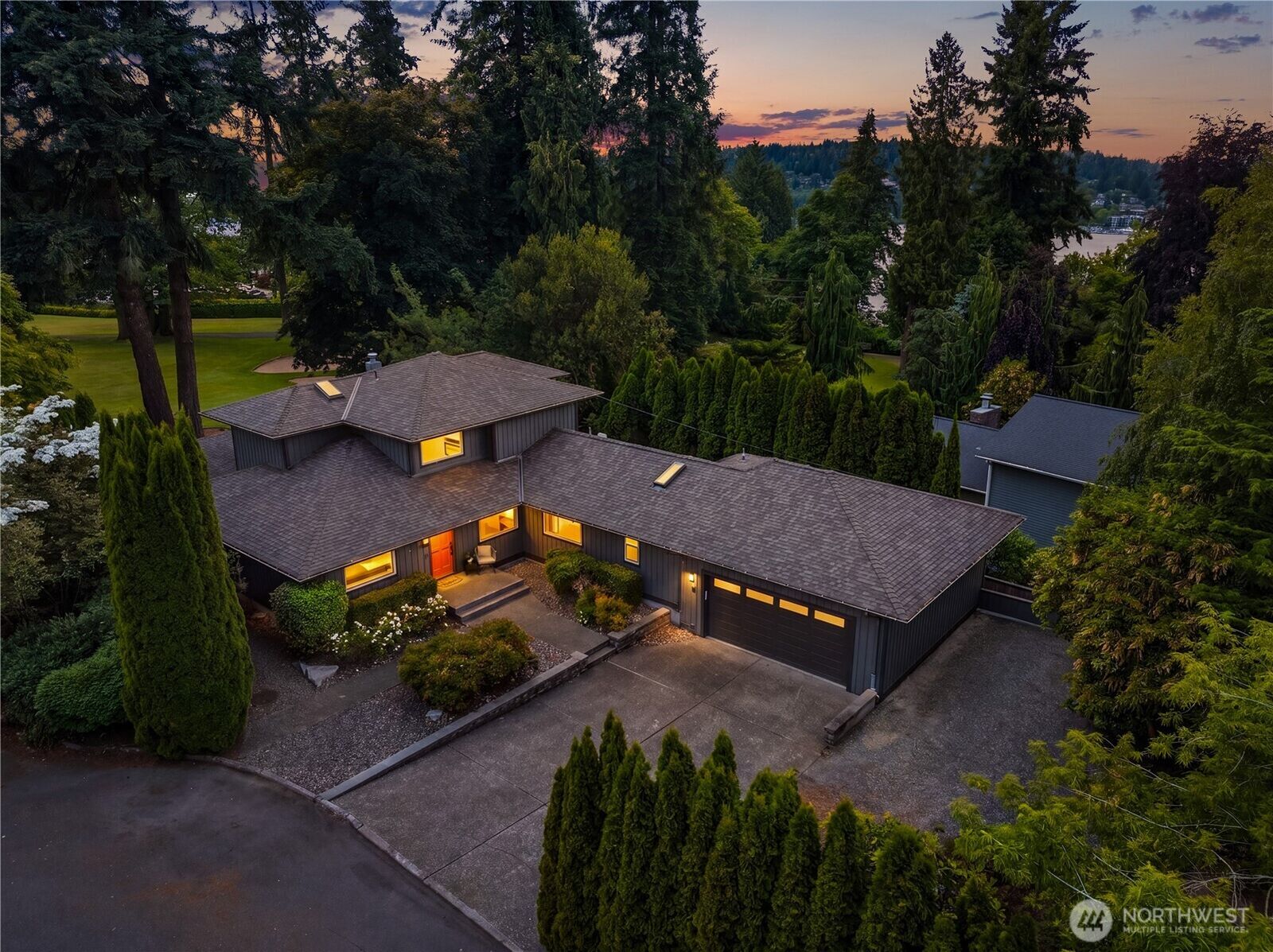 Property Photo:  16315  Inglewood Place NE  WA 98028 
