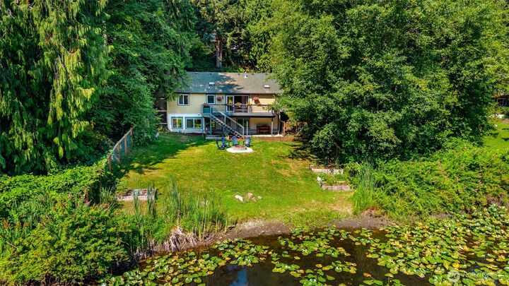 Property Photo:  524  Rainbow Drive  WA 98284 