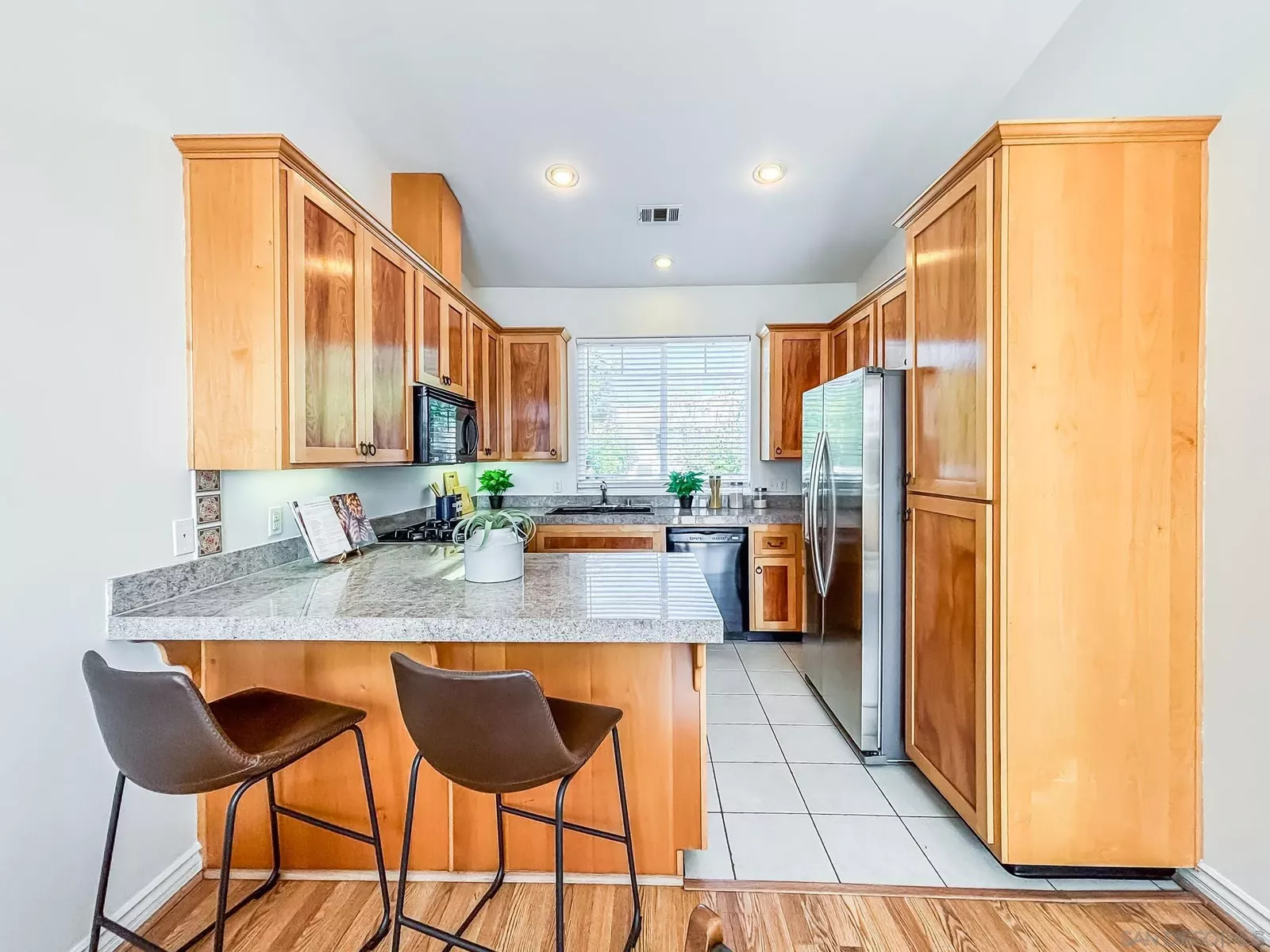 Property Photo:  1145 Hornblend  CA 92109 