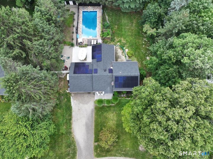 Property Photo:  24 Sharon Road  CT 06611 
