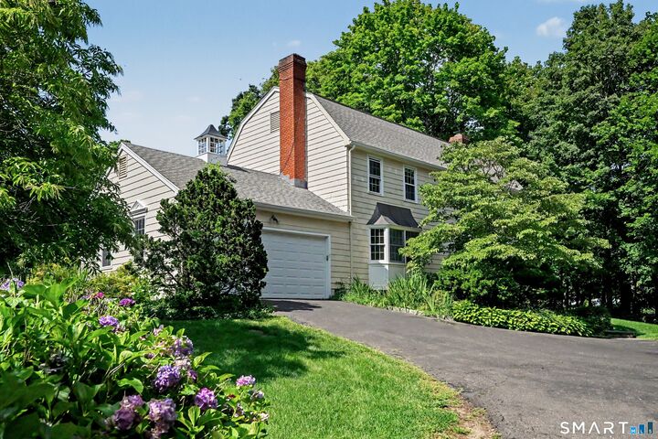 Property Photo: 100 Sherley Place CT 06825