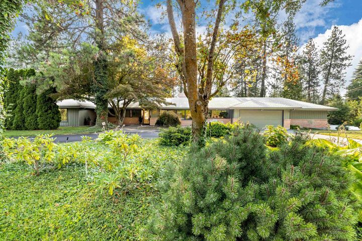 Property Photo: 2122 S Helena St WA 99203