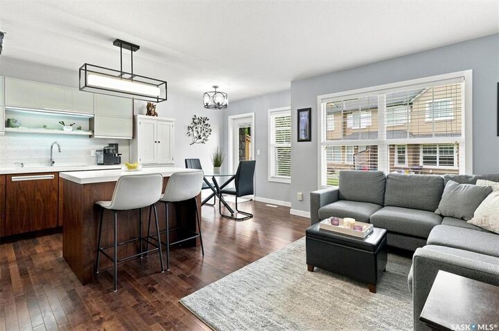 Property Photo:  2007 Pohorecky Crescent 203  SK S7W 0V3 