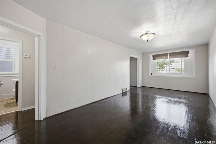 Property Photo:  1545 Princess Street  SK S4T 3Z3 