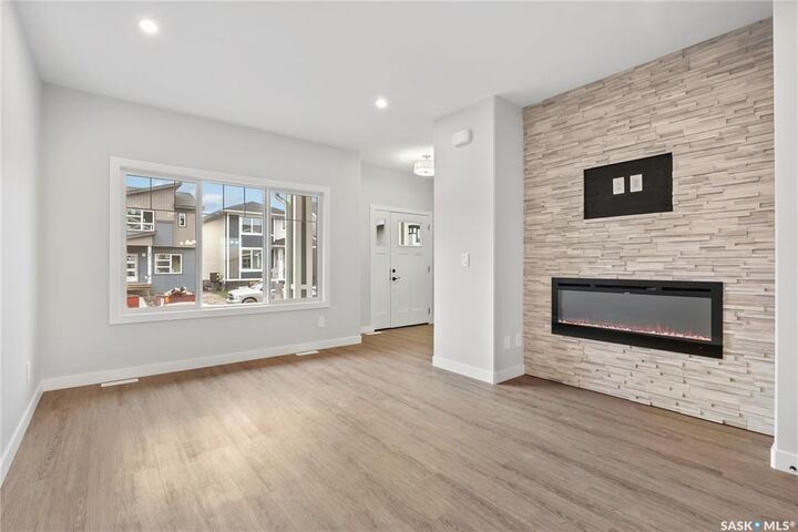 Property Photo:  2960 Green Turtle Road  SK S4V 4G4 