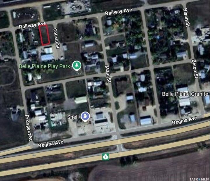 Property Photo:  412 Railway Avenue  SK S0G 0G0 