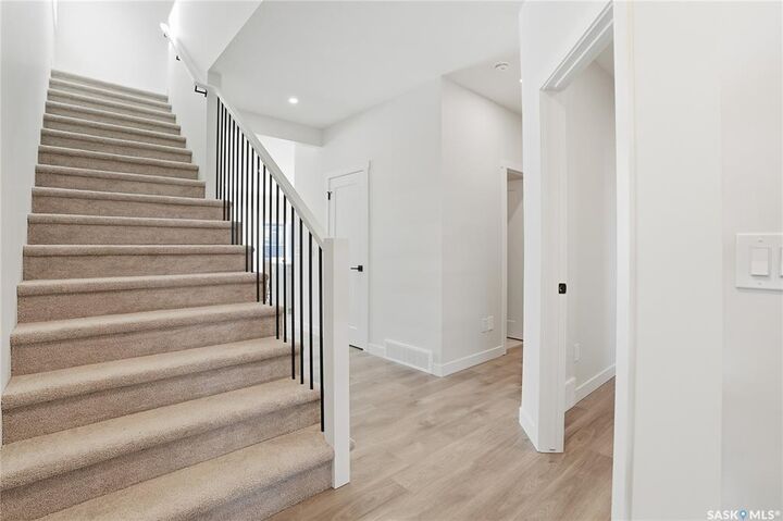 Property Photo: 211 Amisk Way SK S7V 1W5