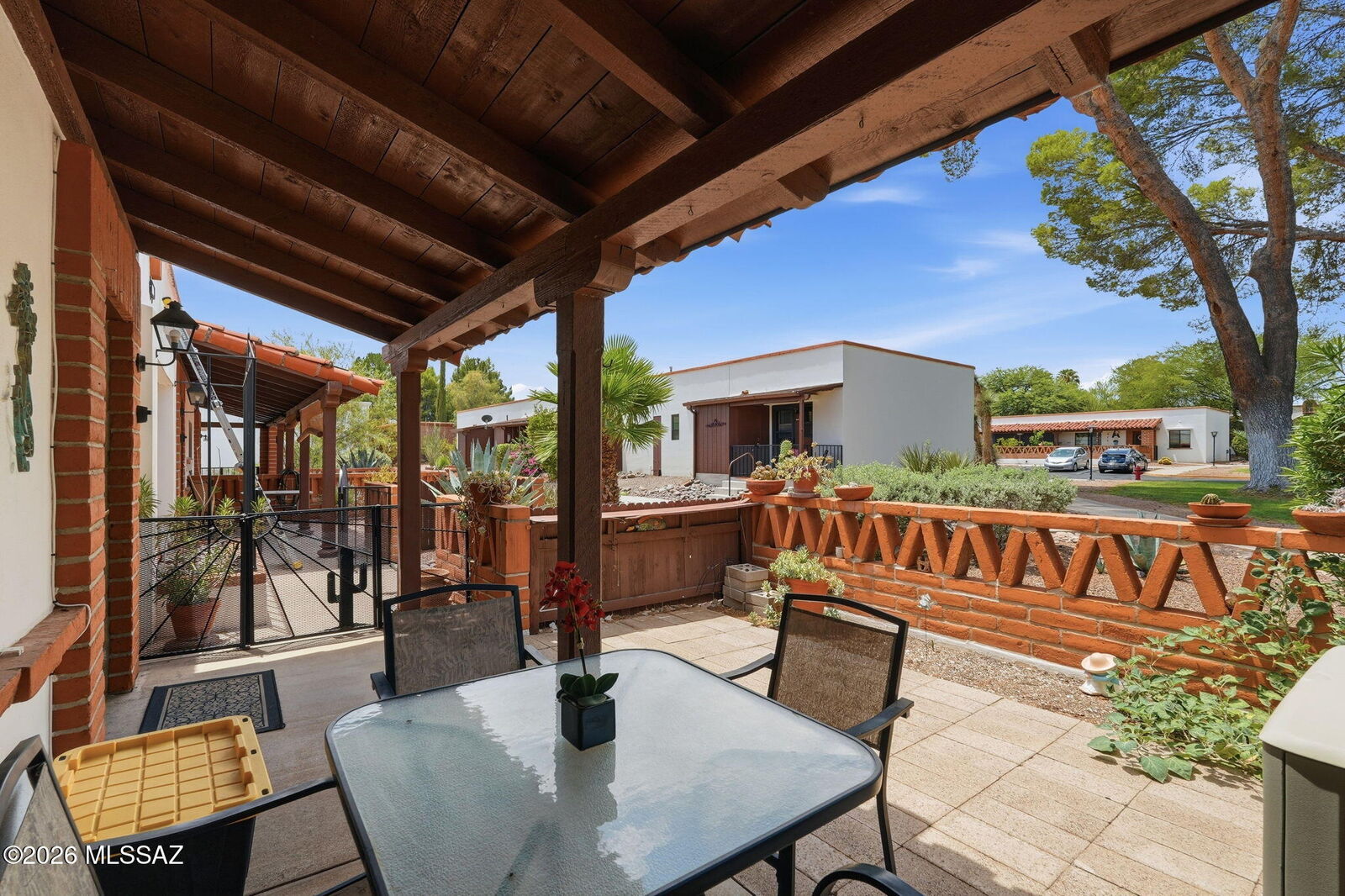 Property Photo: 135 S Paseo Quinta B AZ 85614