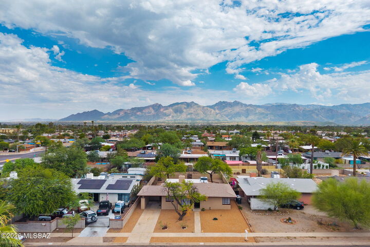 Property Photo:  5511 E 3rd Street  AZ 85711 