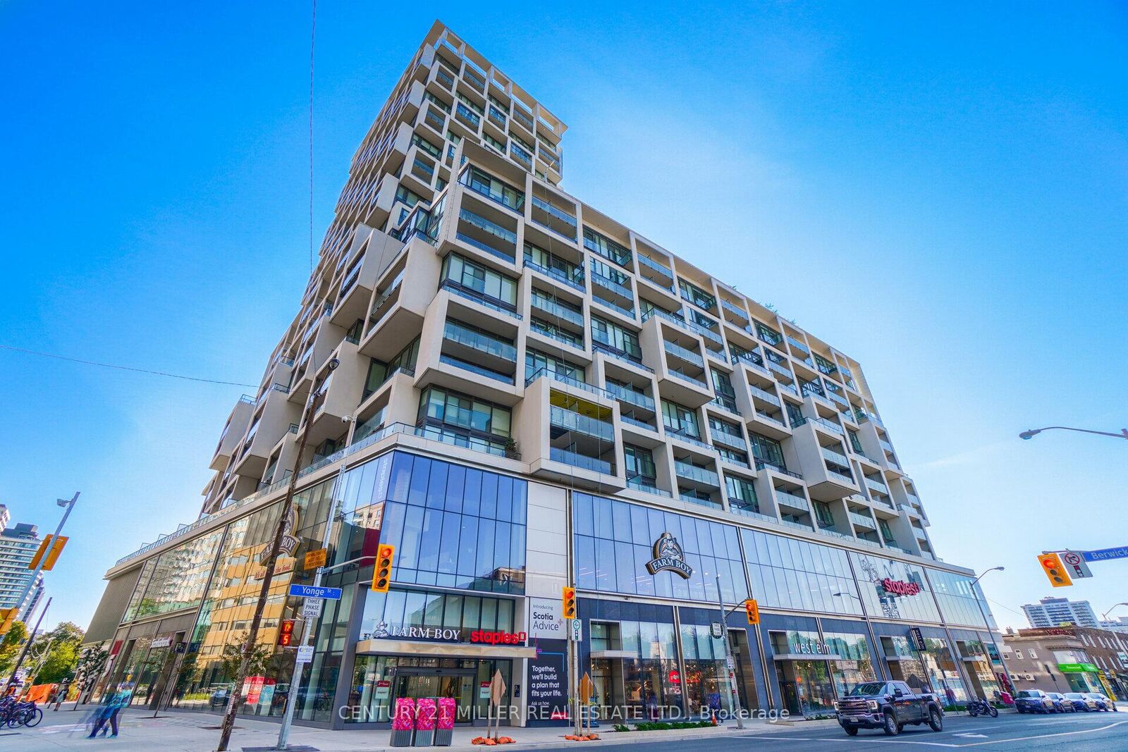 Property Photo:  8 Hillsdale Avenue 1120  ON M4S 0B2 
